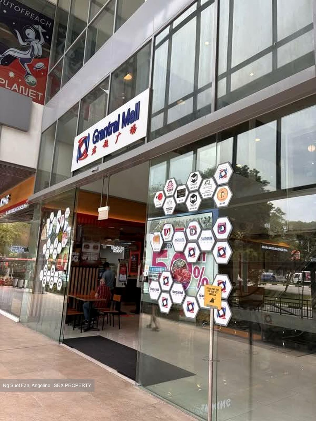 GRANTRAL COMPLEX (D13), Retail #567581841